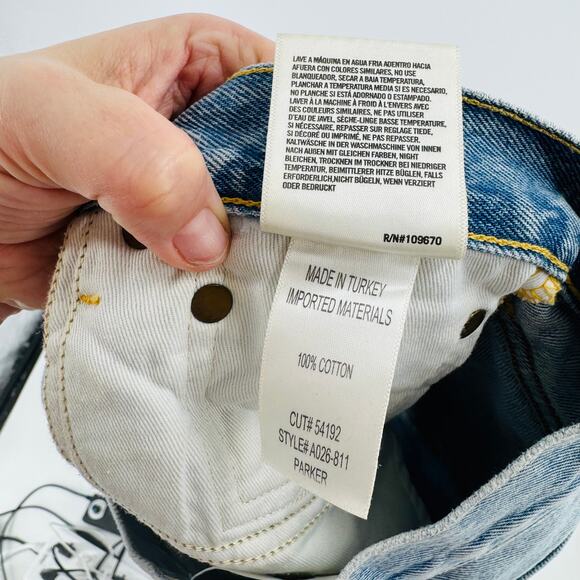 AGOLDE Parker Vintage High Rise Cutoff Denim Shorts Size 24 Summer Staple - Picture 5 of 7